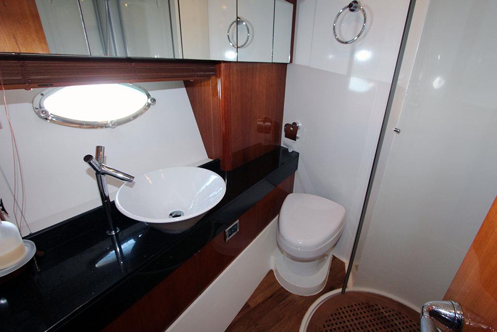 2005 SUNSEEKER PREDATOR 72 